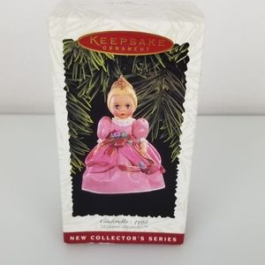 Madame Alexander Cinderella 1995 Hallmark Ornament